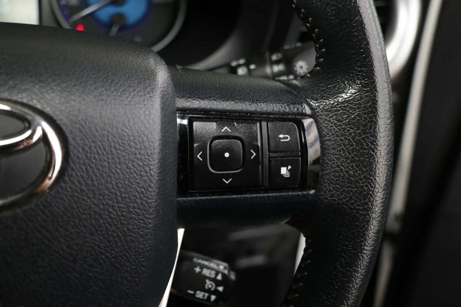 2018 Toyota Hilux Gallery Image 13