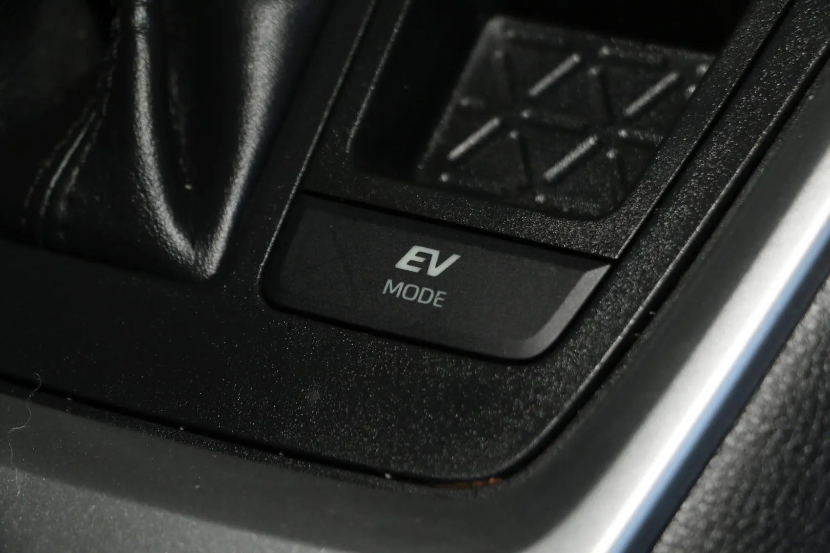 2020 Toyota RAV4 Gallery Image 14