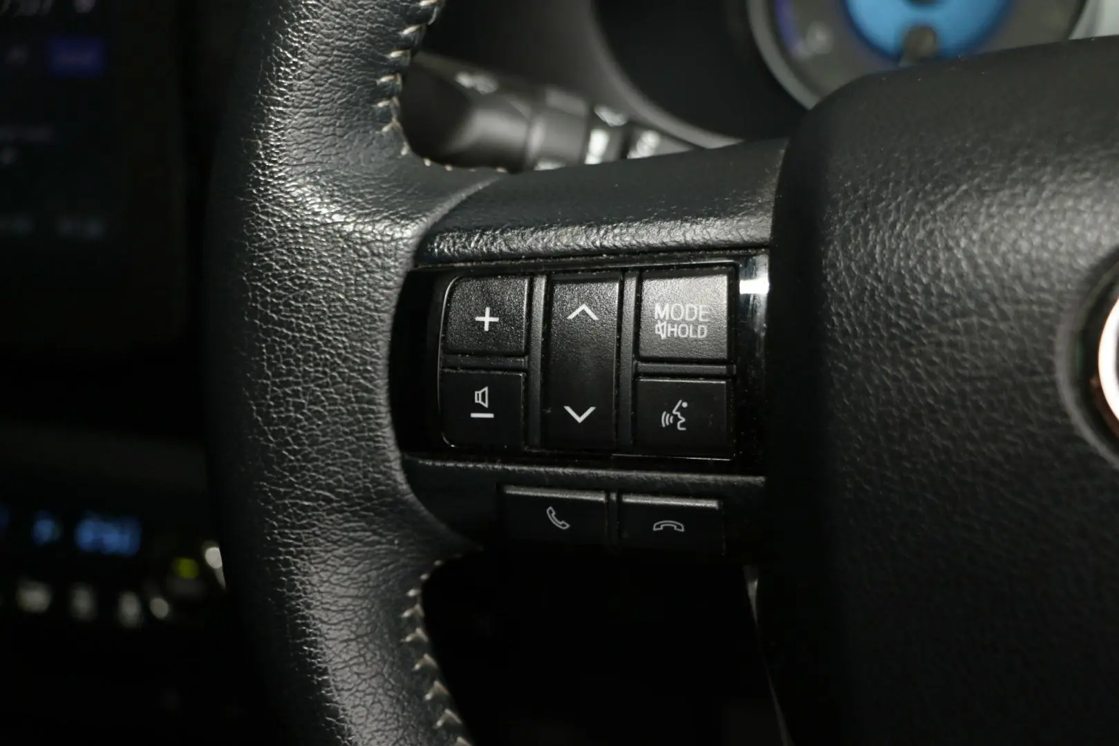 2018 Toyota Hilux Gallery Image 12