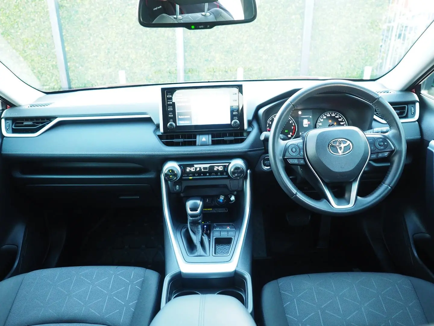 2021 Toyota RAV4 Gallery Image 18