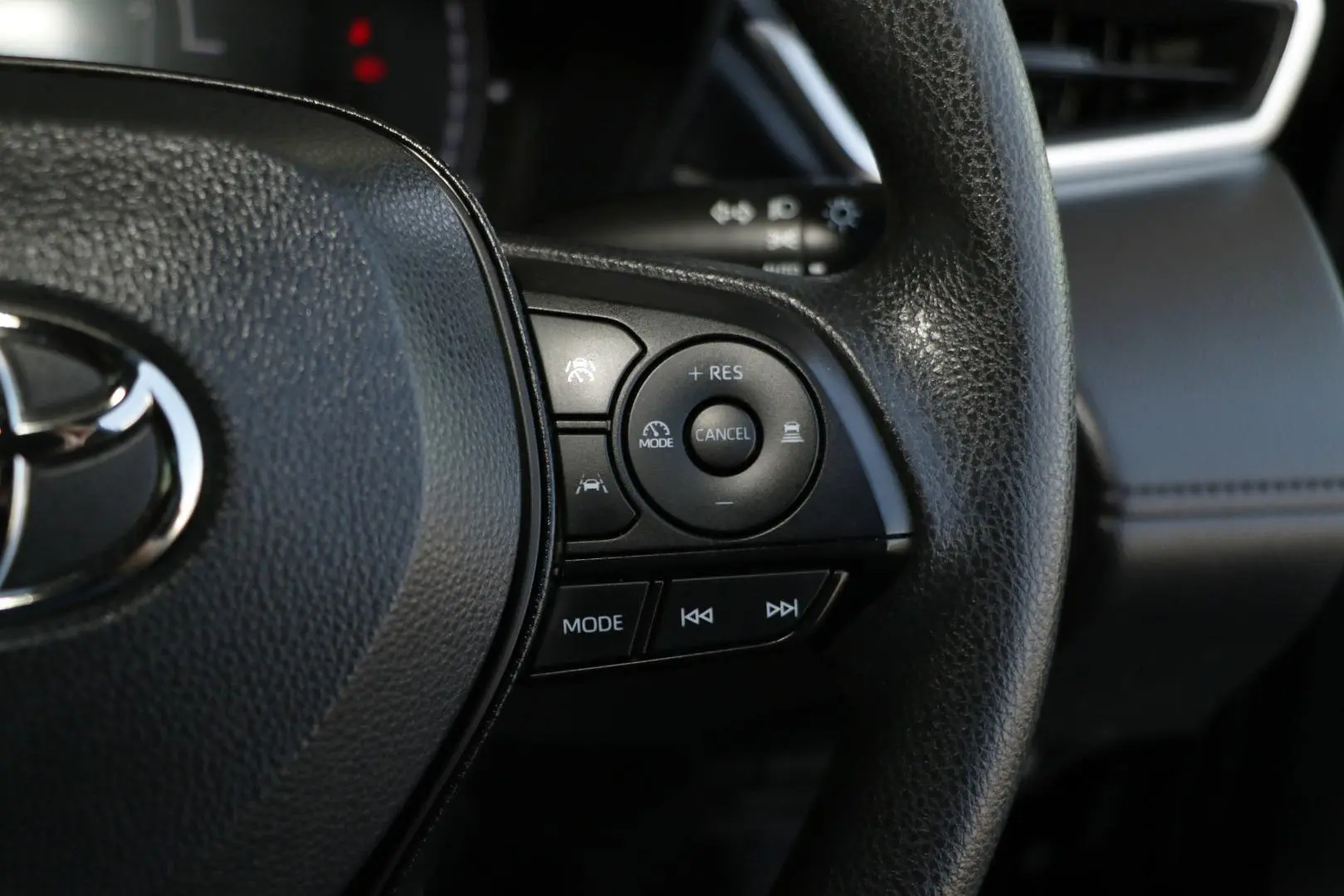 2023 Toyota Corolla Cross Gallery Image 15