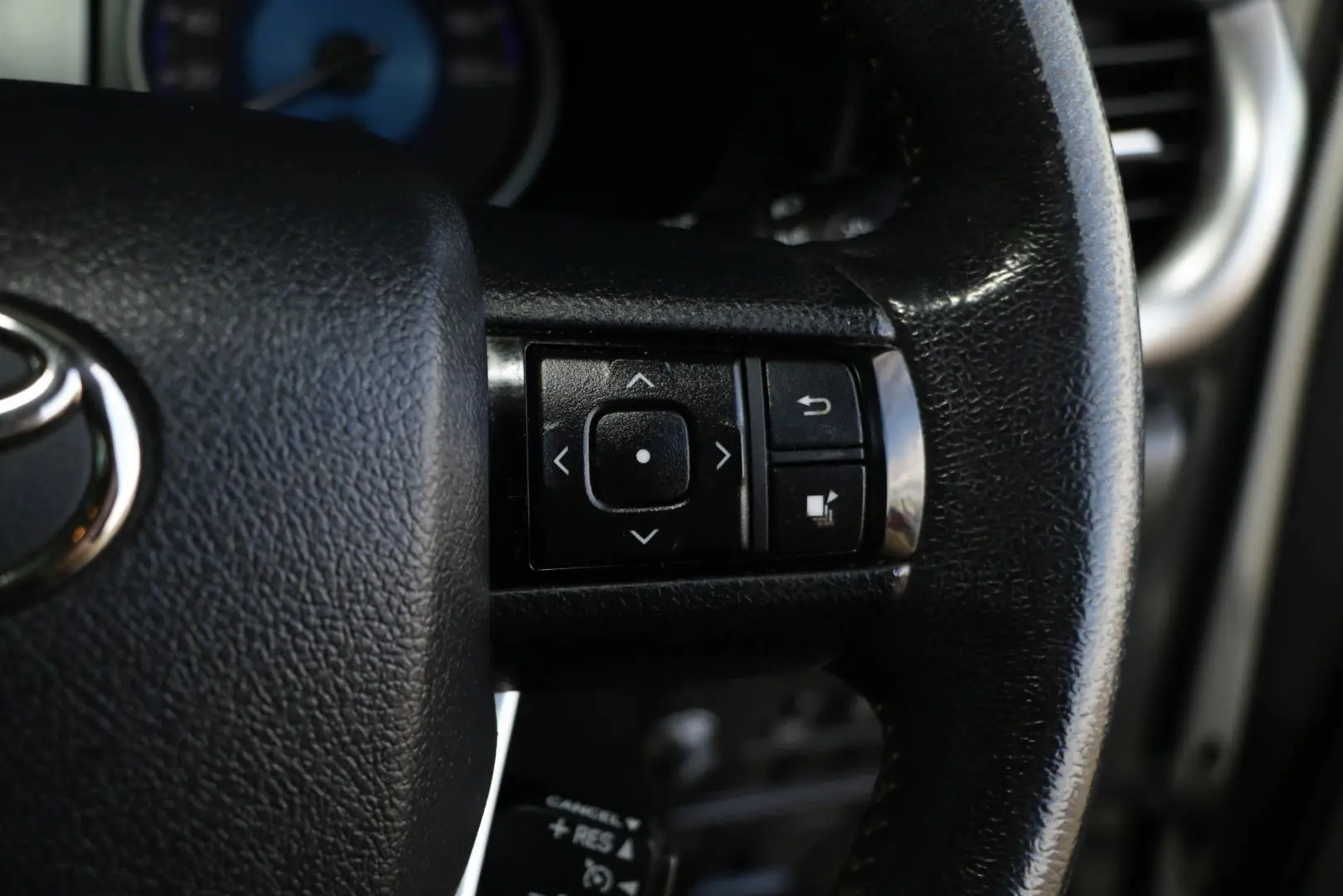 2016 Toyota Hilux Gallery Image 20