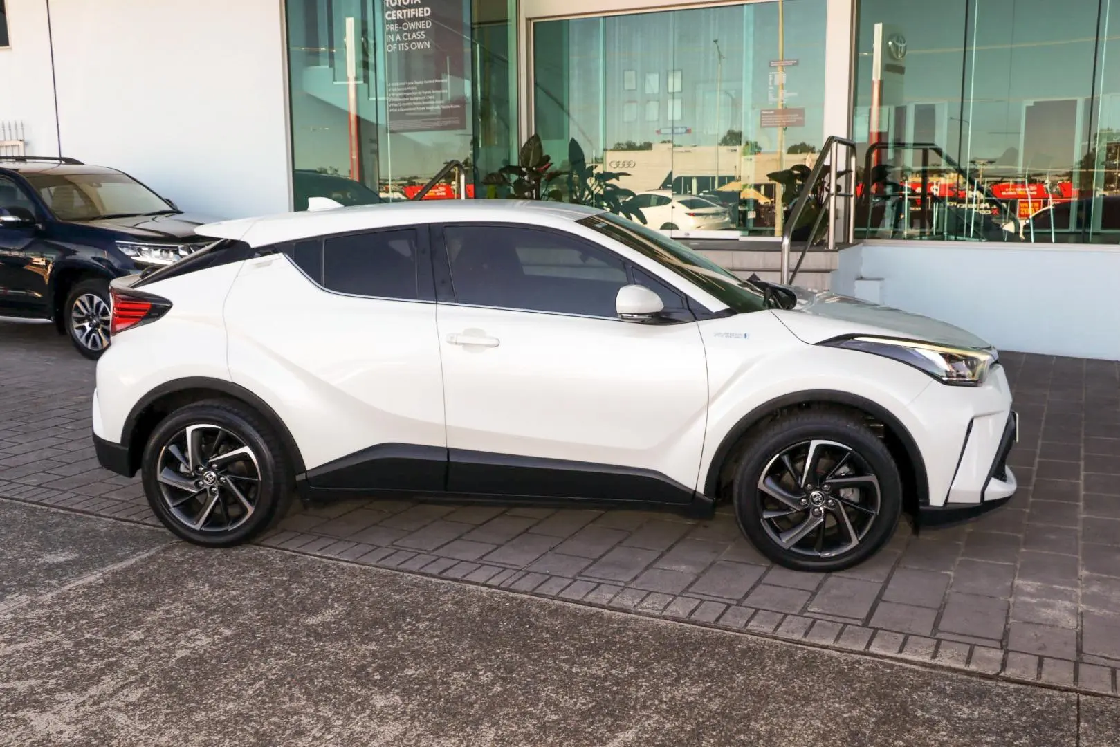 2021 Toyota C-HR Gallery Image 5