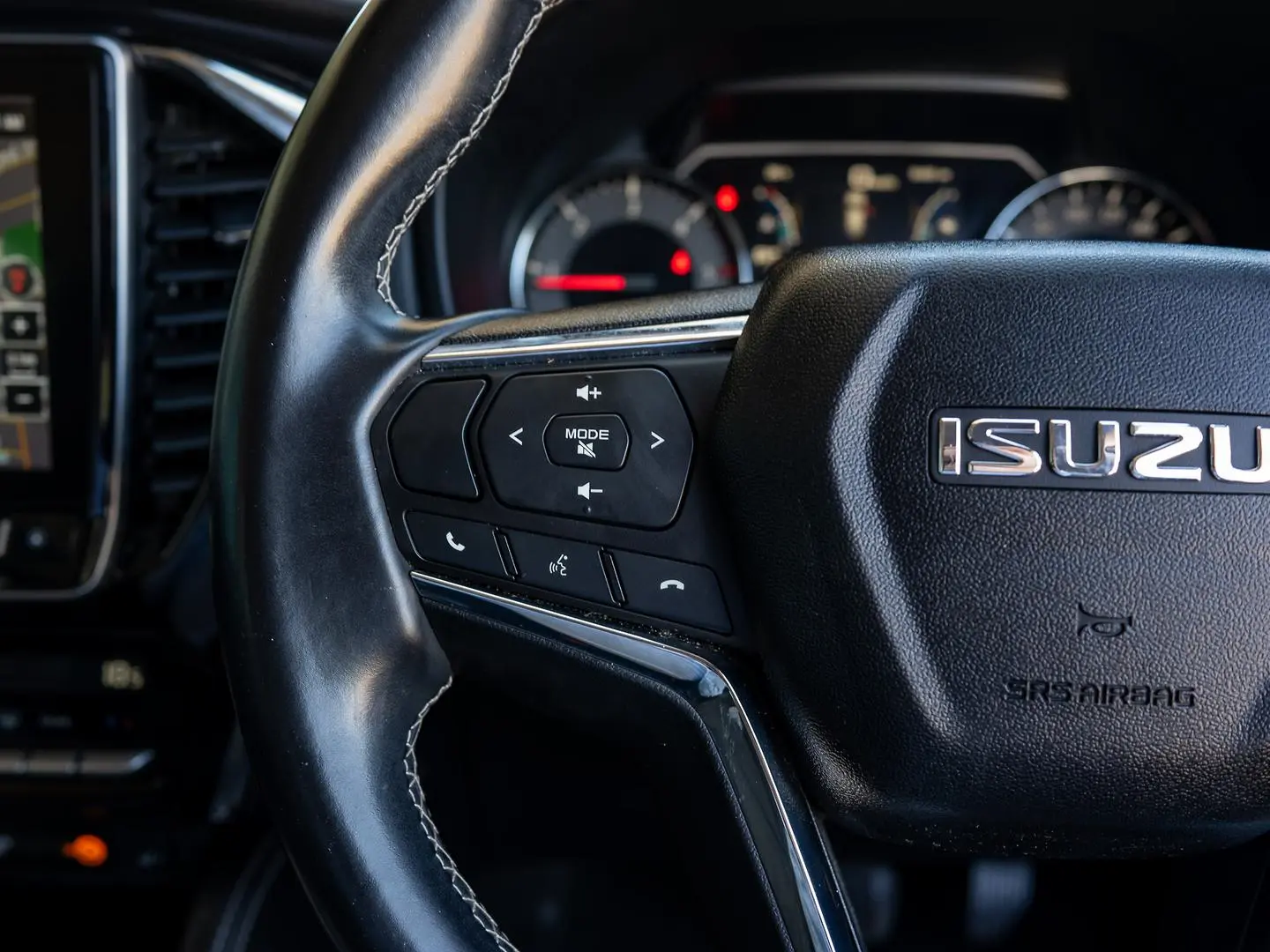 2023 Isuzu MU-X Gallery Image 19