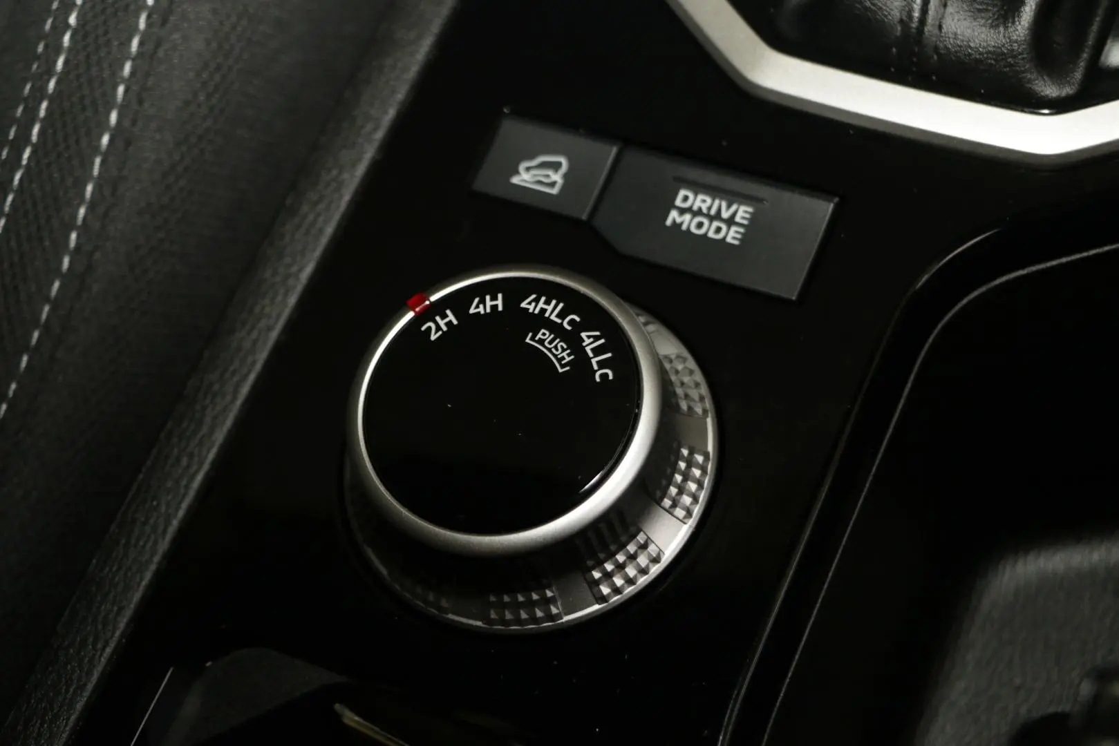 2025 Mitsubishi Triton Gallery Image 14