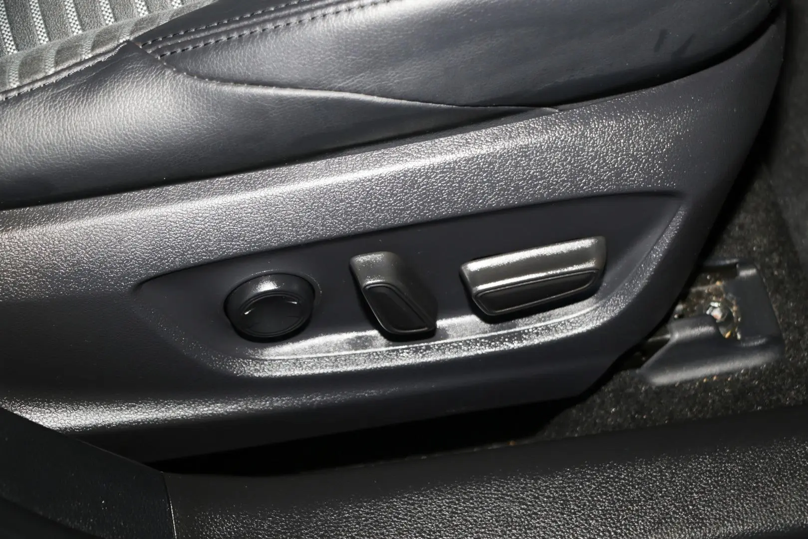 2019 Toyota Corolla Gallery Image 14