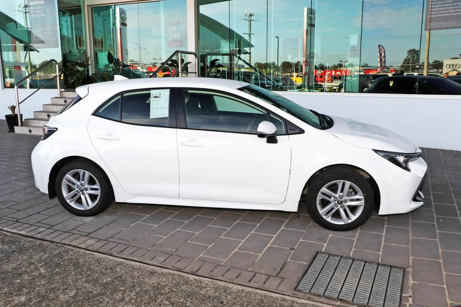2022 Toyota Corolla Gallery Image 5