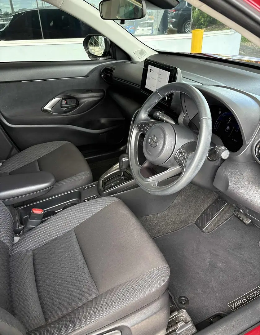 2024 Toyota Yaris Cross Gallery Image 10