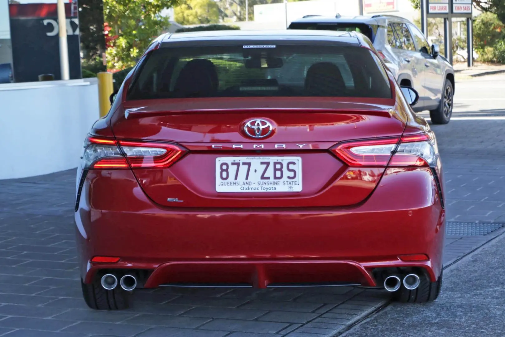 2019 Toyota Camry Gallery Image 4