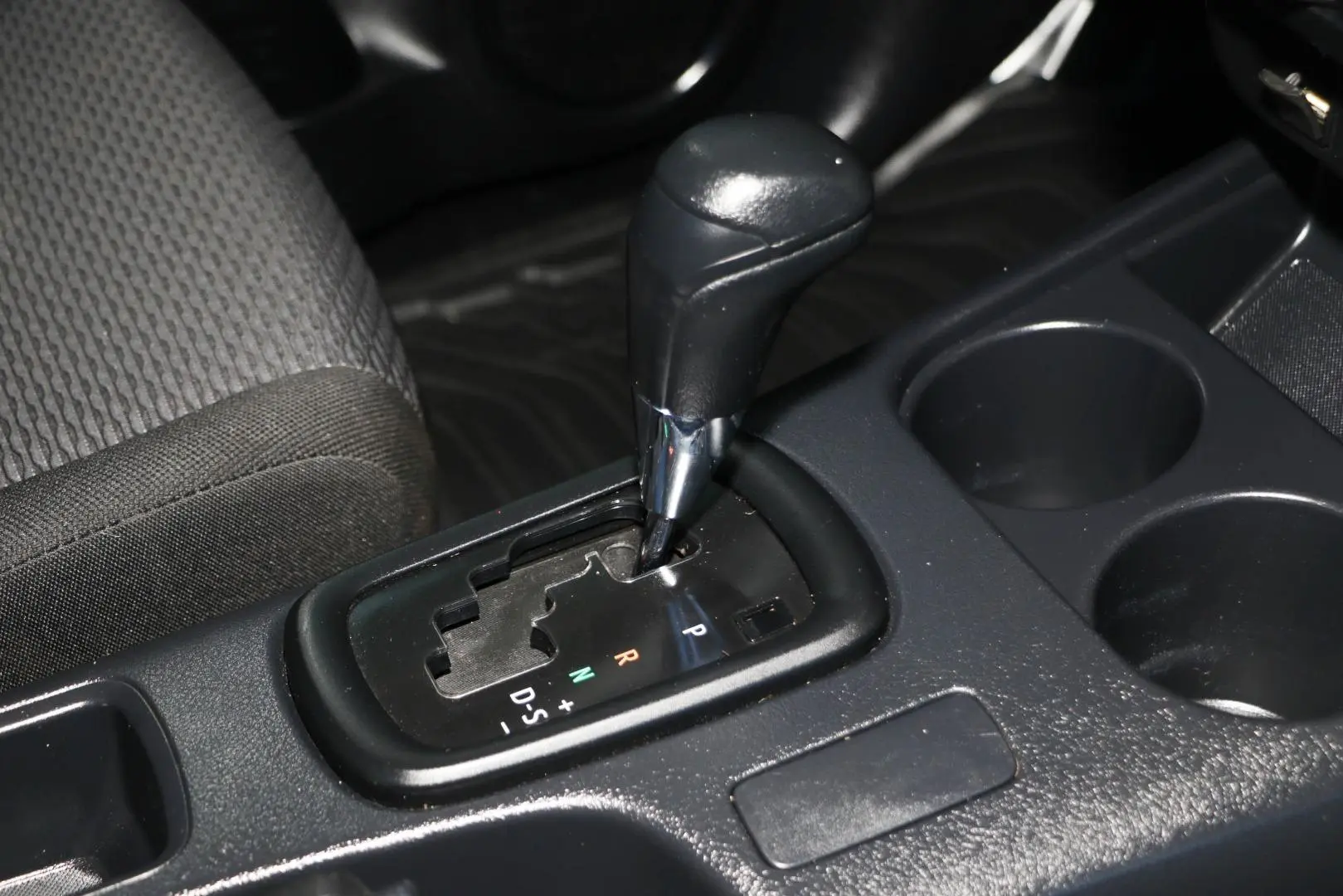 2022 Toyota Hilux Gallery Image 11