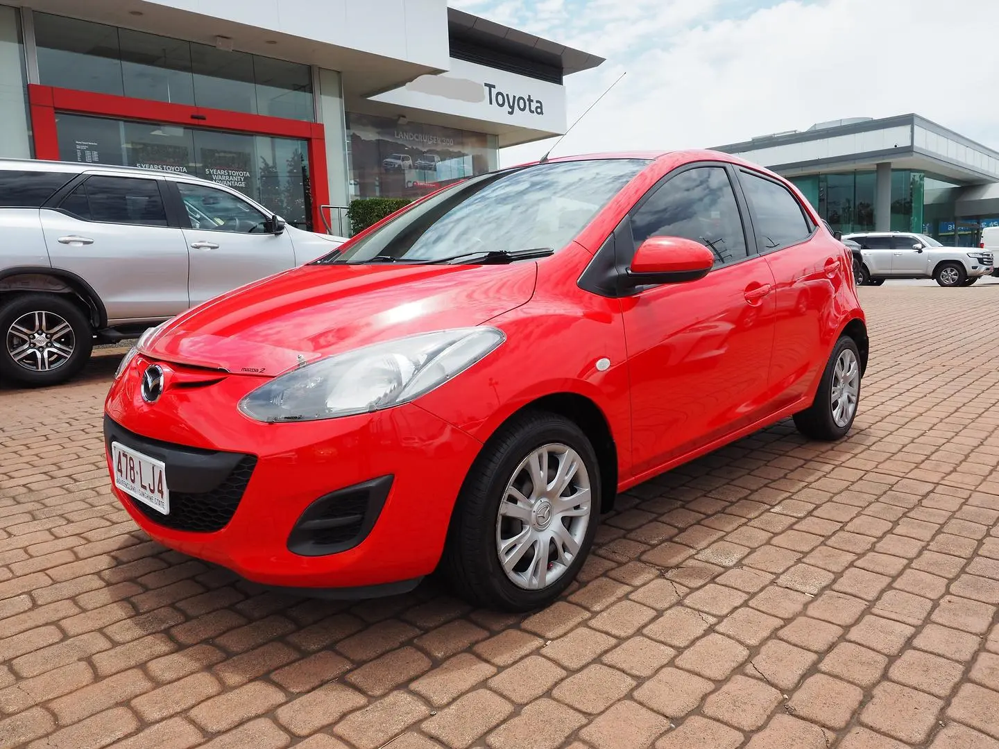 2013 Mazda 2 Gallery Image 7