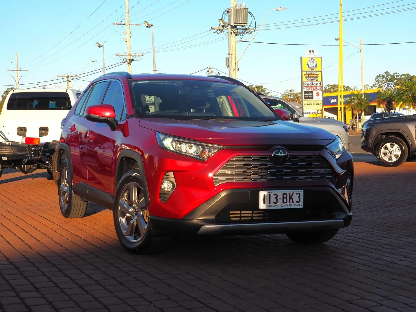 2021 Toyota RAV4 Gallery Image 1