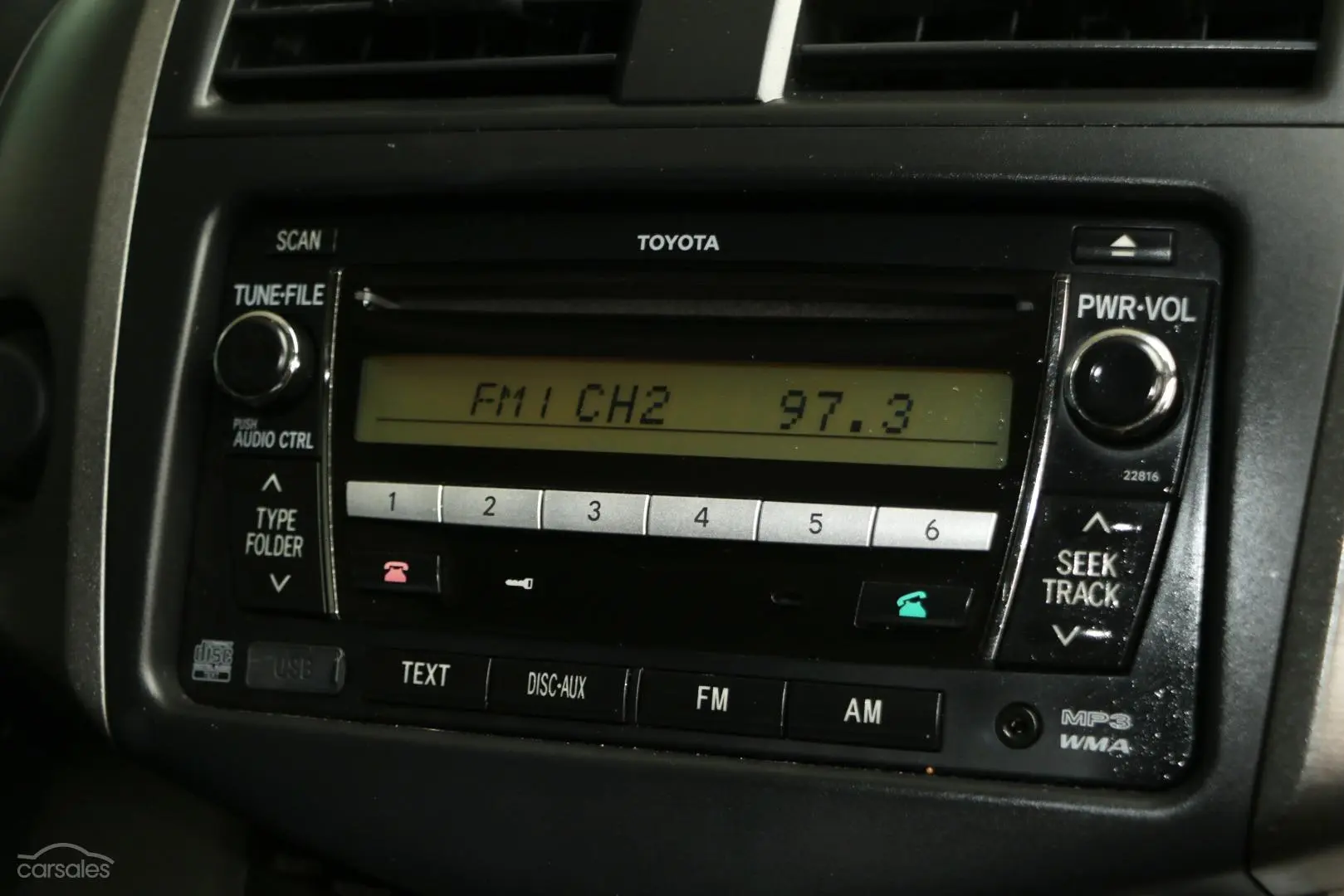 2011 Toyota RAV4 Image 16