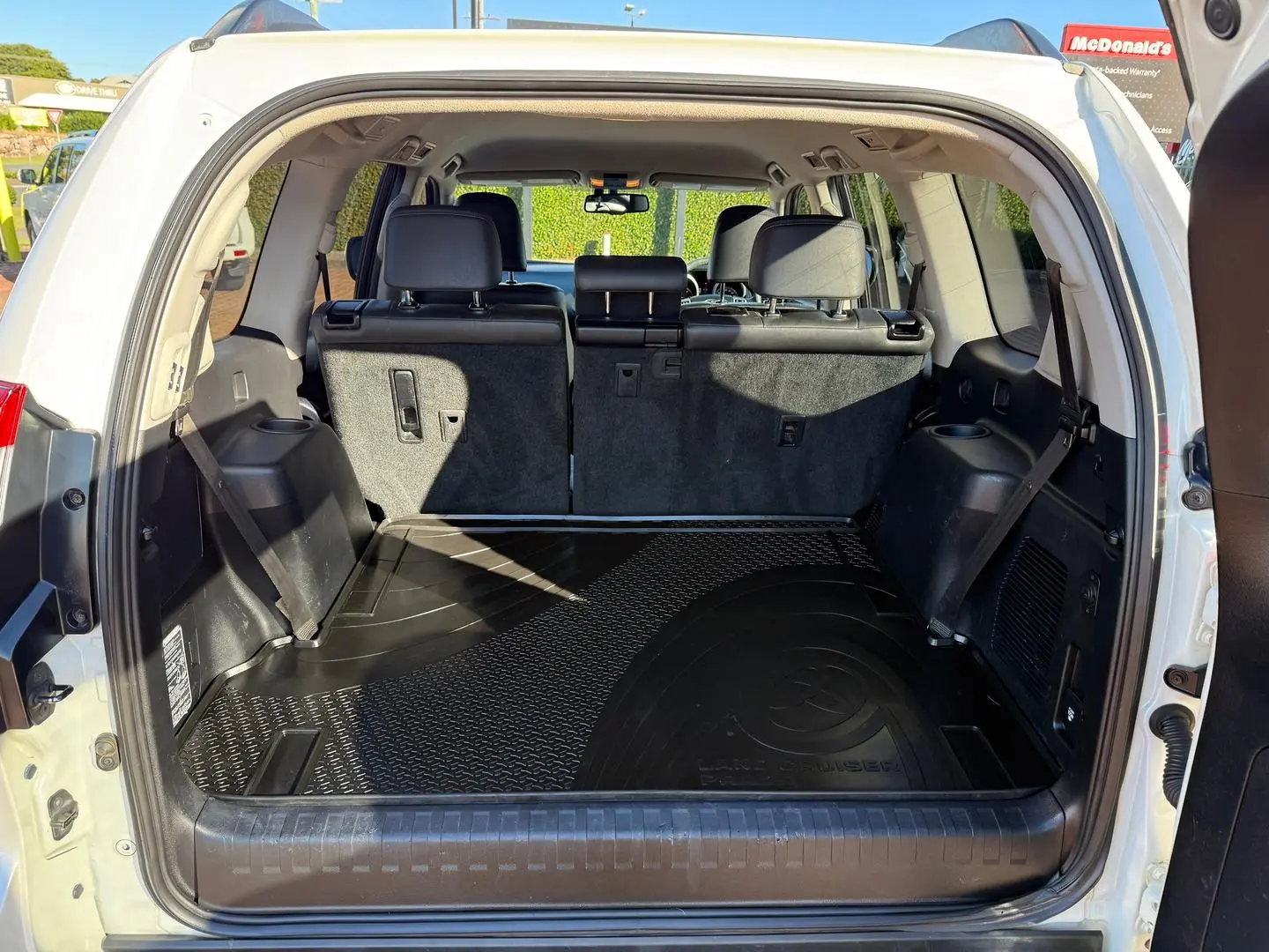 2015 Toyota Landcruiser Prado Gallery Image 7