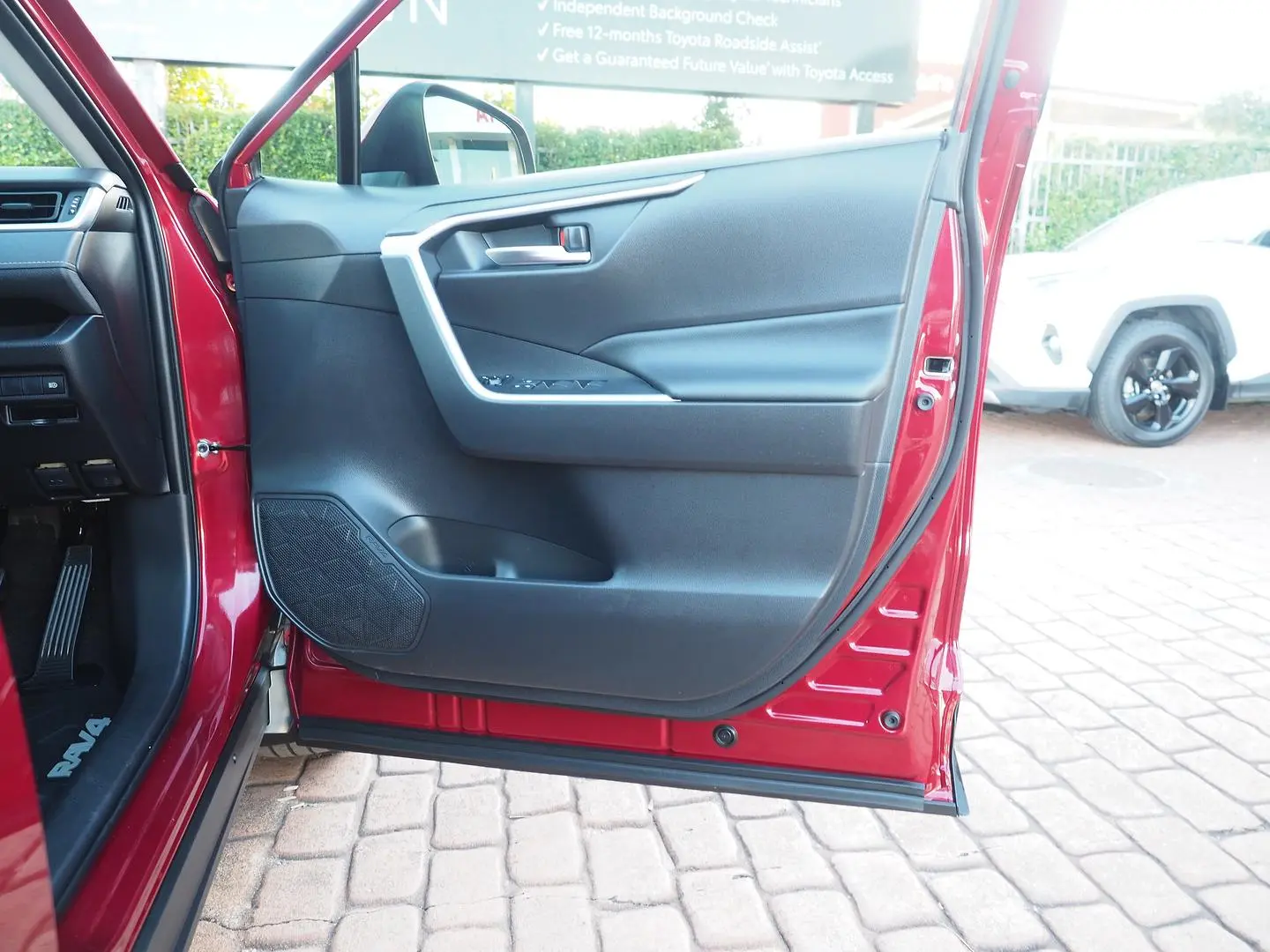 2021 Toyota RAV4 Gallery Image 20