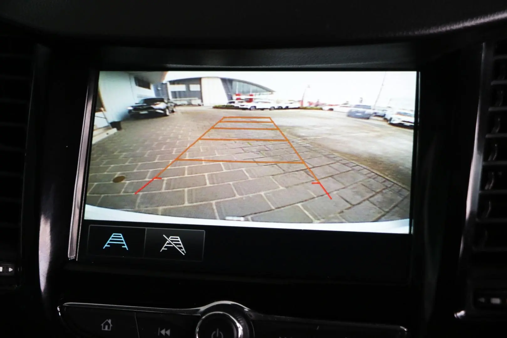 2018 Holden Trax Gallery Image 10