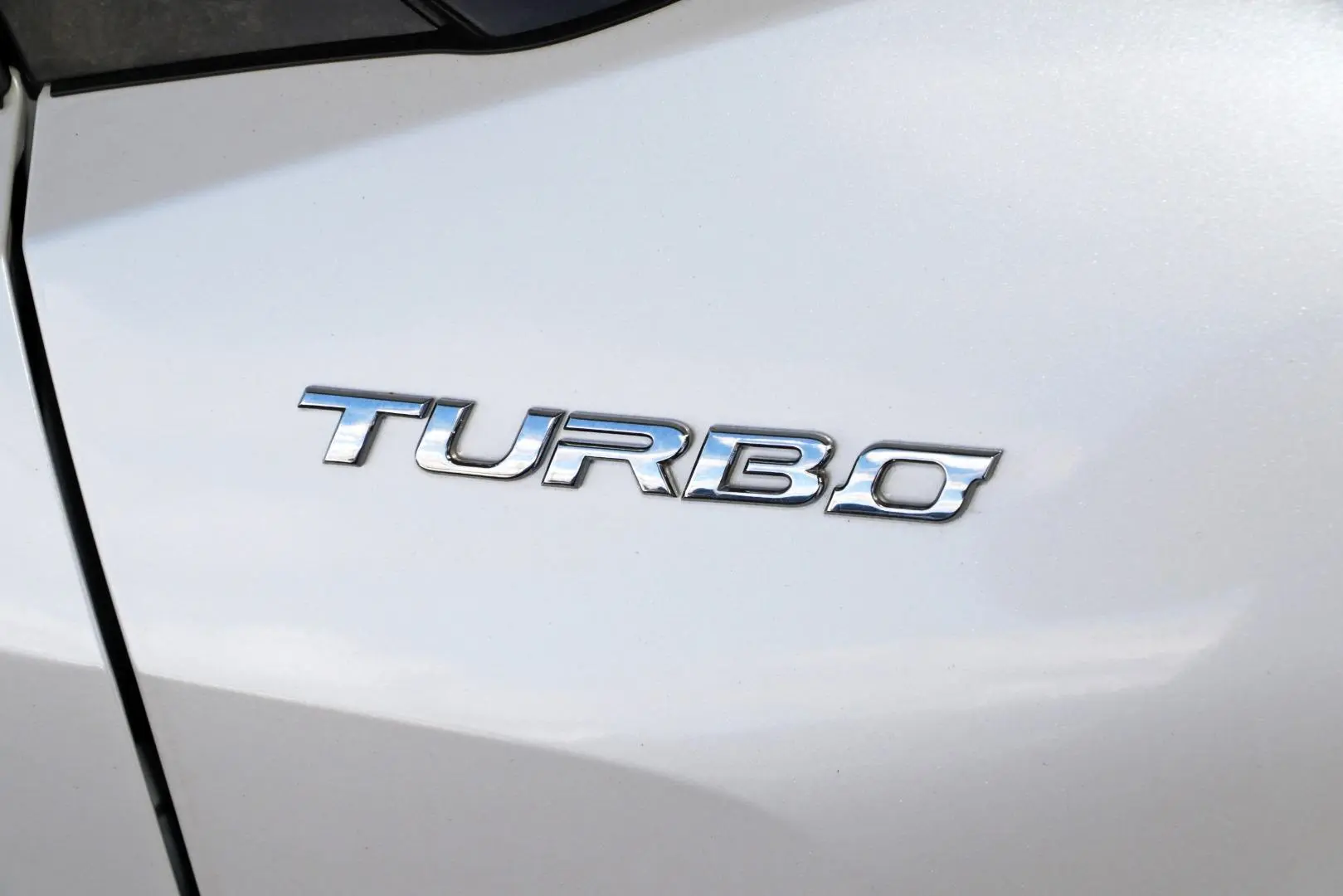 2022 Toyota C-HR Gallery Image 21