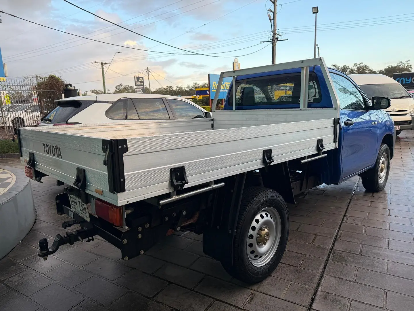 2019 Toyota Hilux Gallery Image 9