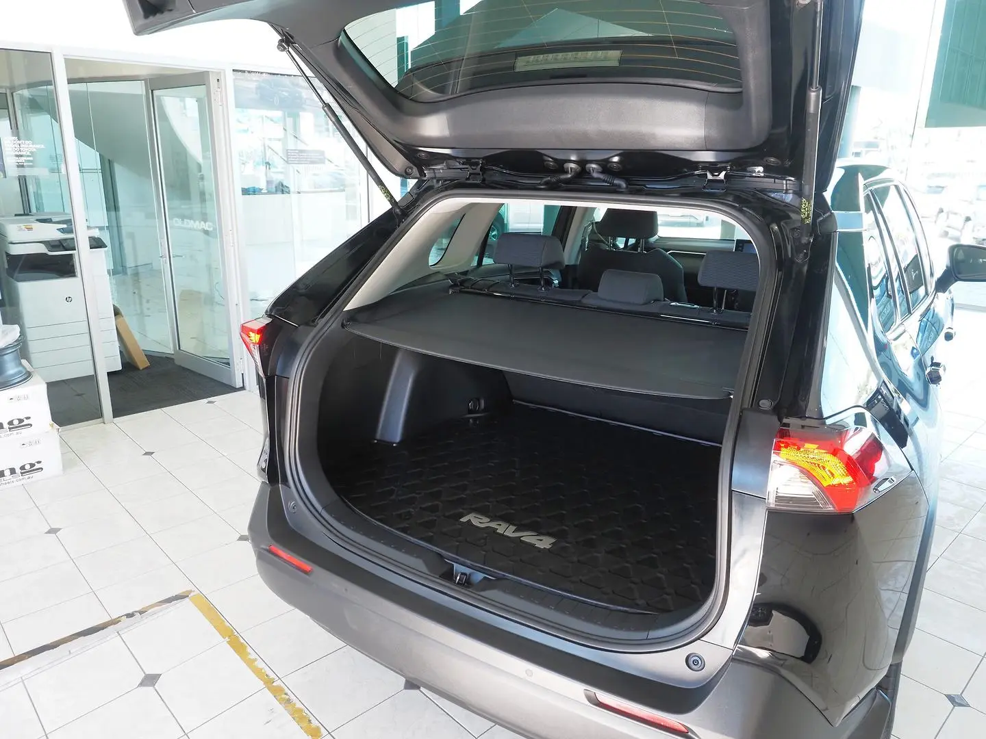 2020 Toyota RAV4 Gallery Image 9