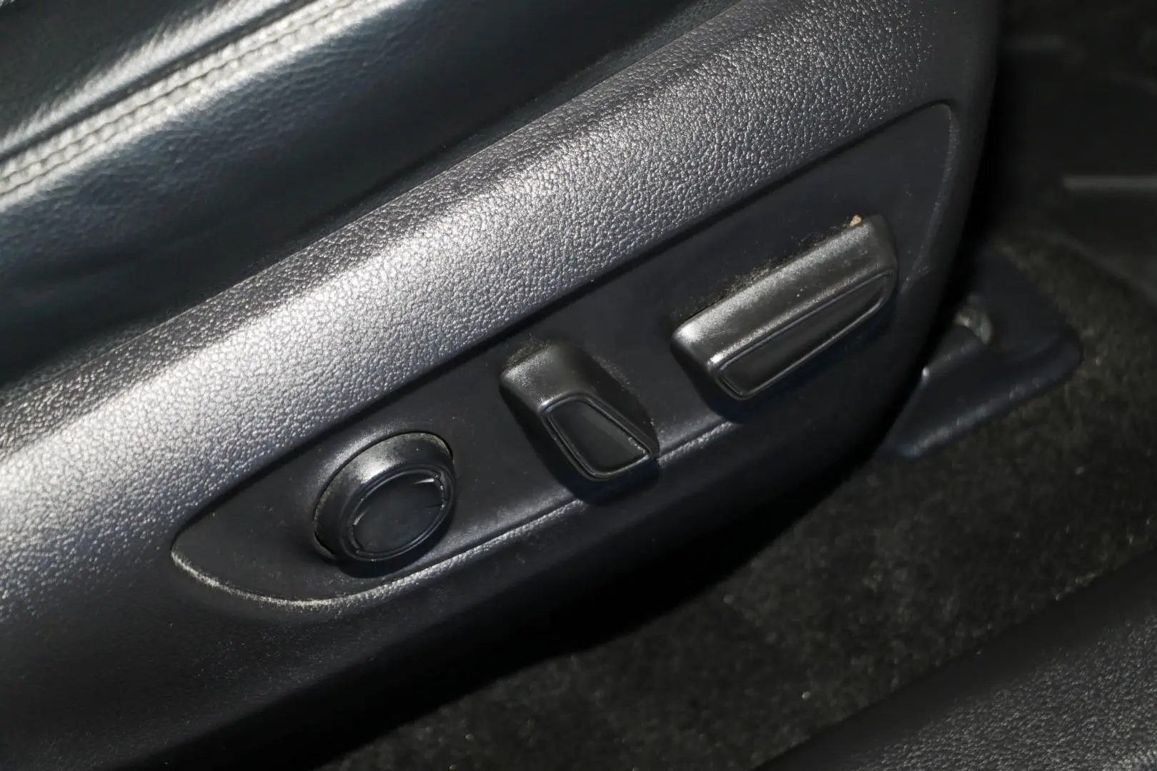 2022 Toyota RAV4 Gallery Image 15