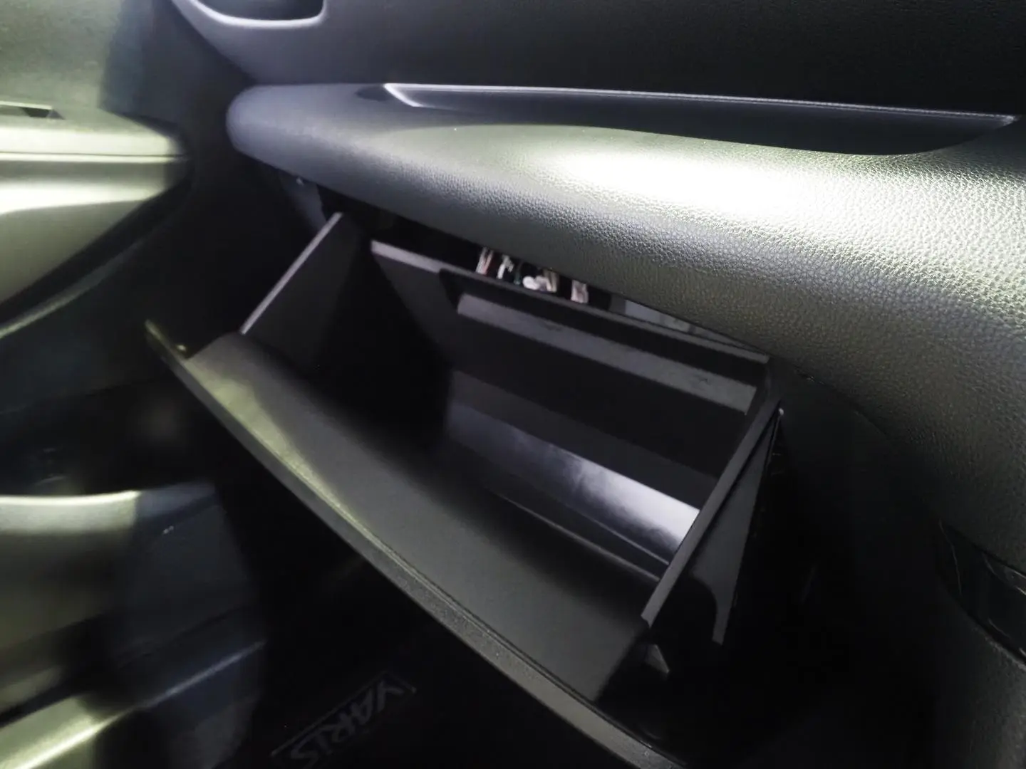 2024 Toyota Yaris Gallery Image 25