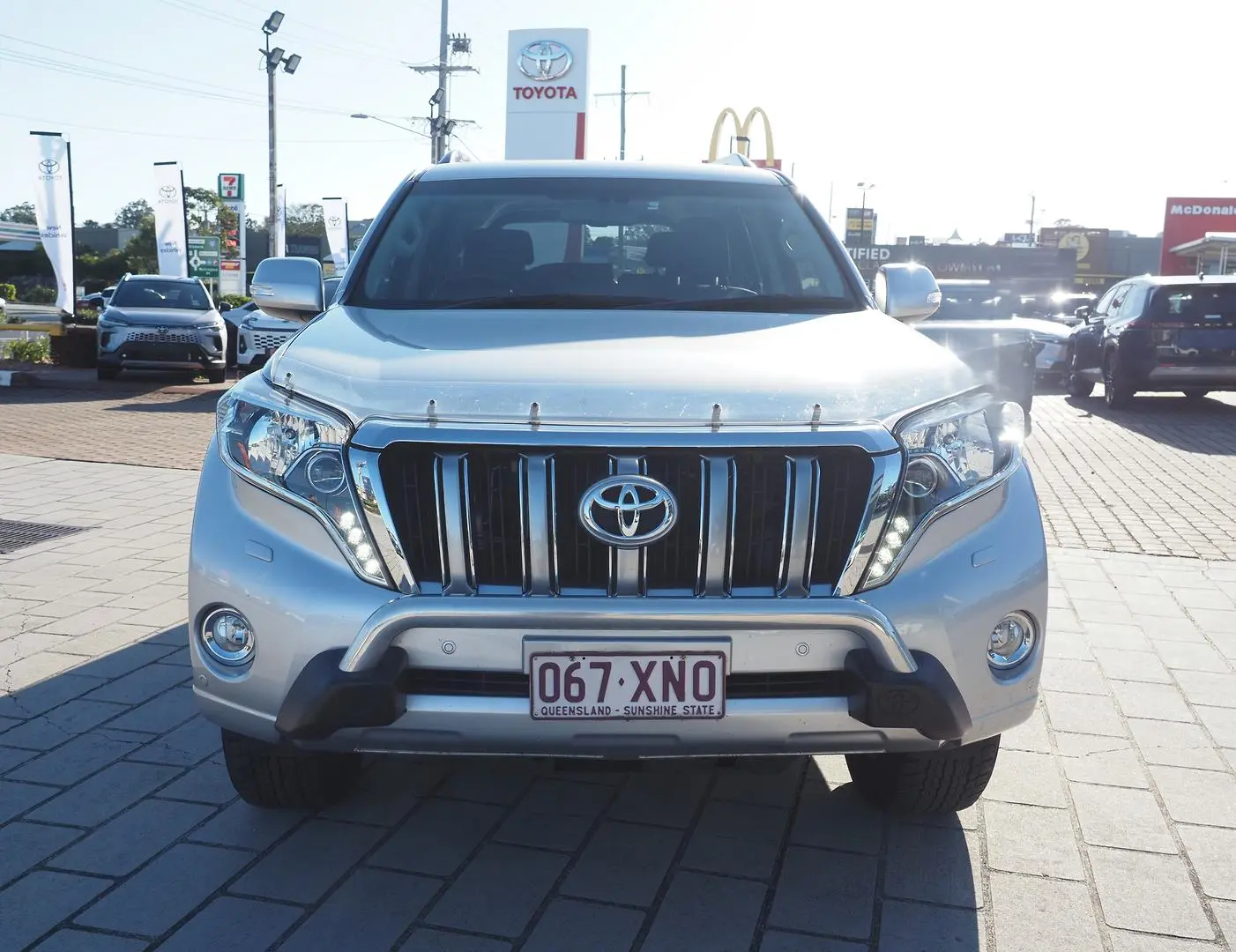 2017 Toyota Landcruiser Prado Gallery Image 13