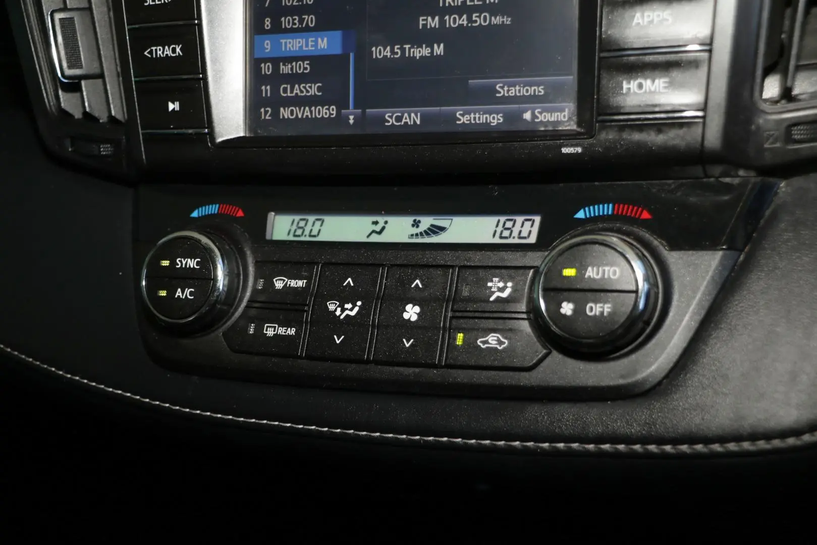 2016 Toyota RAV4 Gallery Image 16