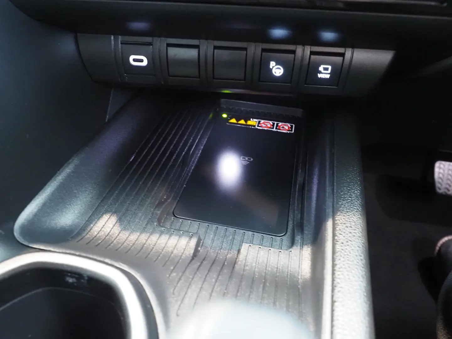 2024 Toyota C-HR Gallery Image 23