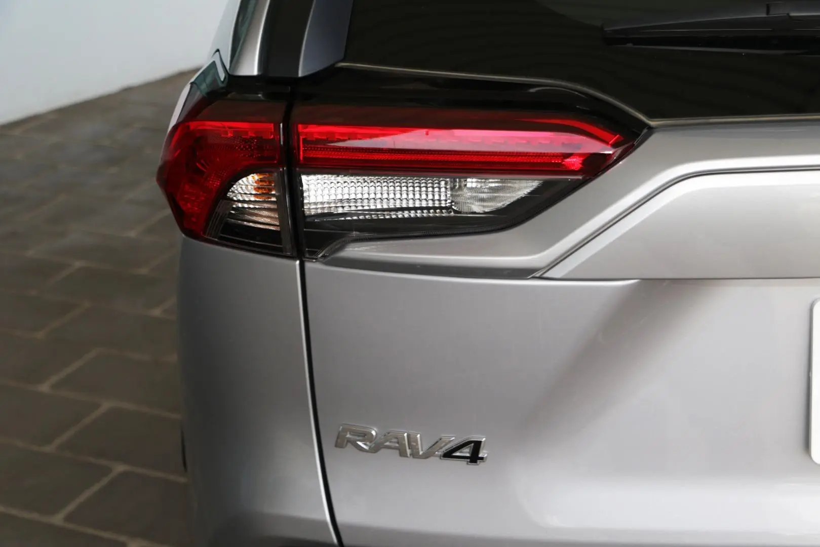 2024 Toyota RAV4 Gallery Image 18