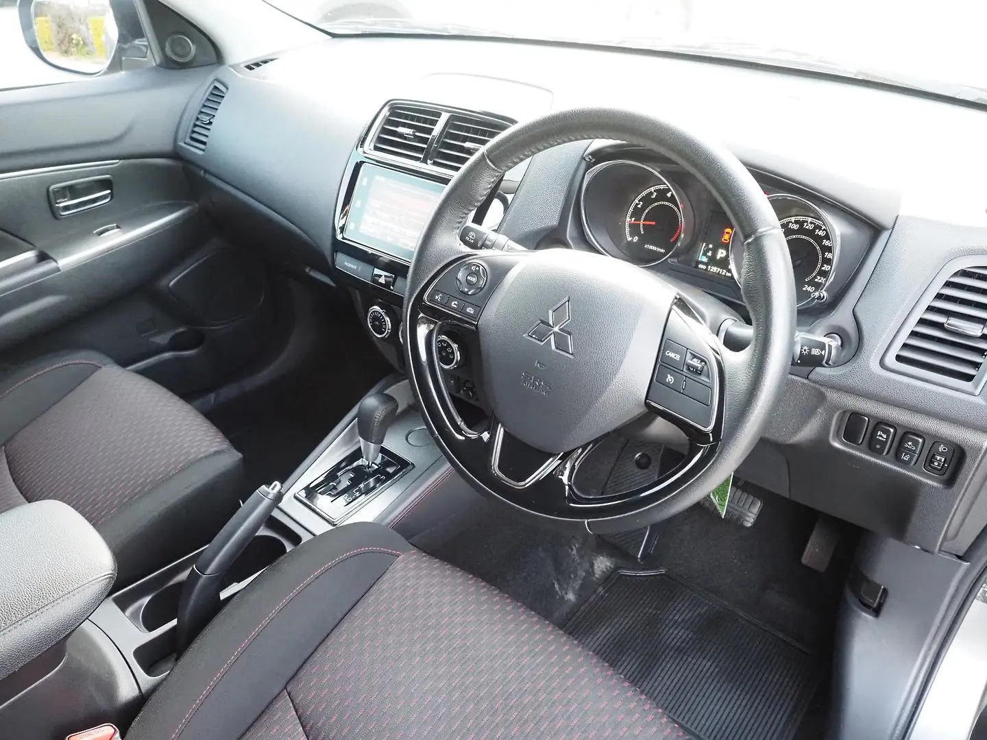 2018 Mitsubishi ASX Gallery Image 4