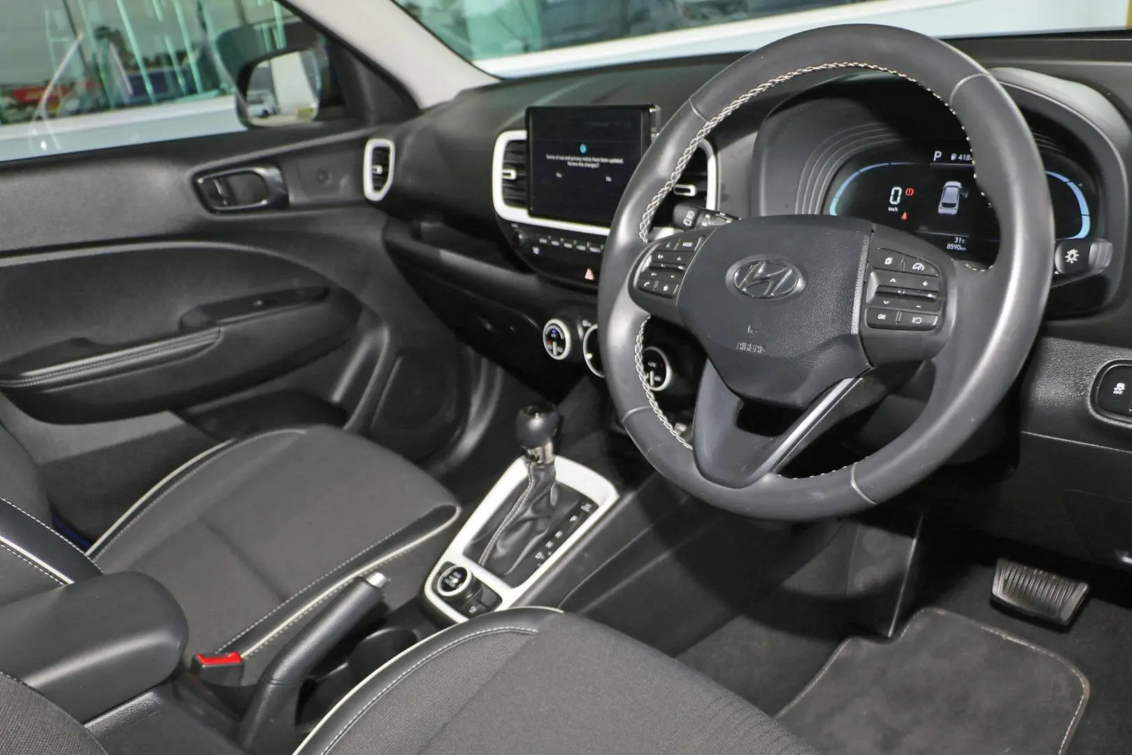 2024 Hyundai Venue Gallery Image 6