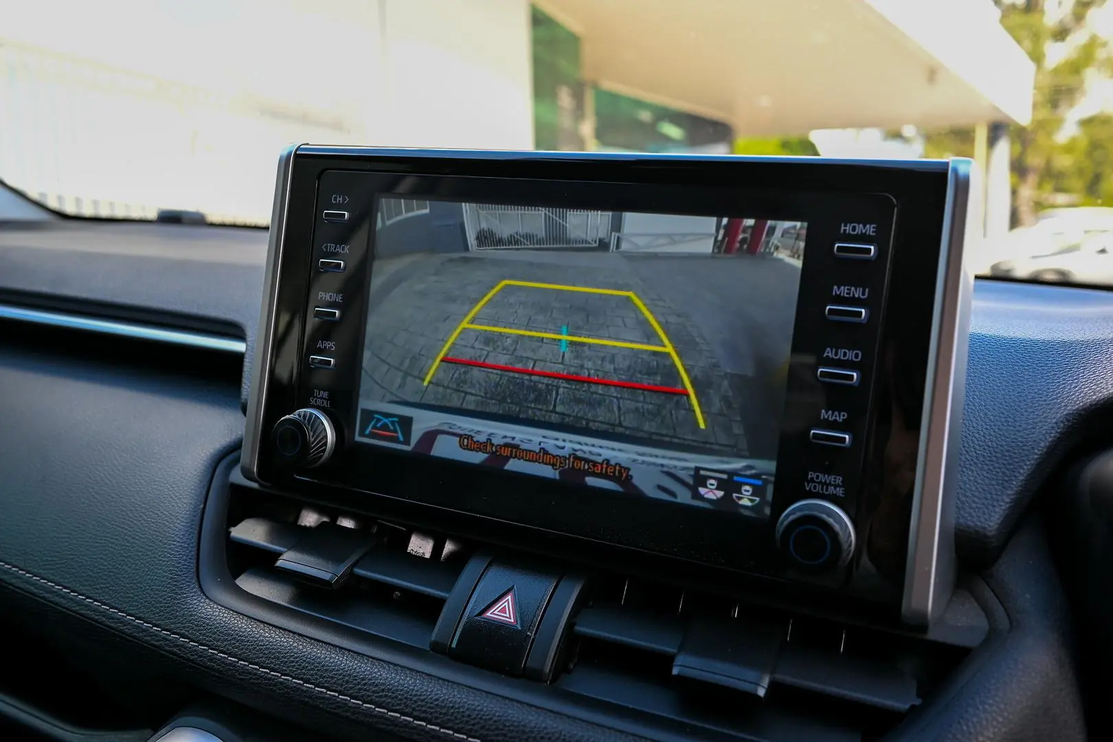 2022 Toyota RAV4 Gallery Image 16