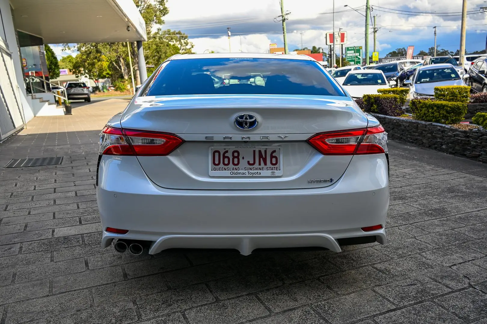 2020 Toyota Camry Gallery Image 6