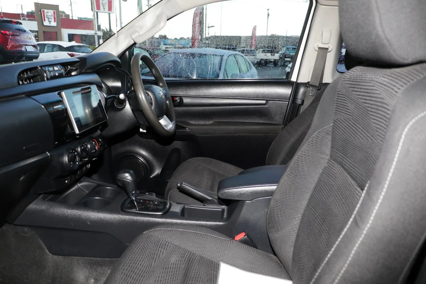 2020 Toyota Hilux Gallery Image 12