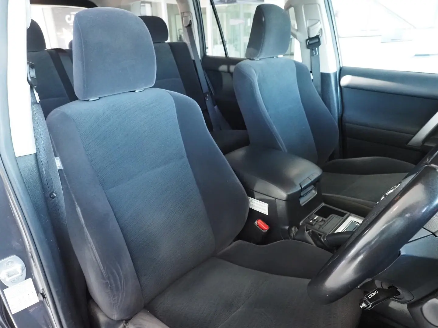 2020 Toyota Landcruiser Prado Gallery Image 19