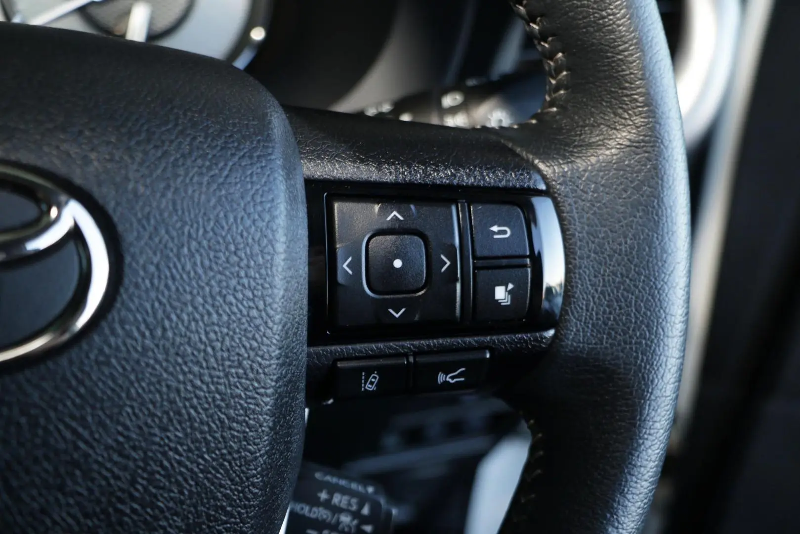 2025 Toyota Hilux Gallery Image 20