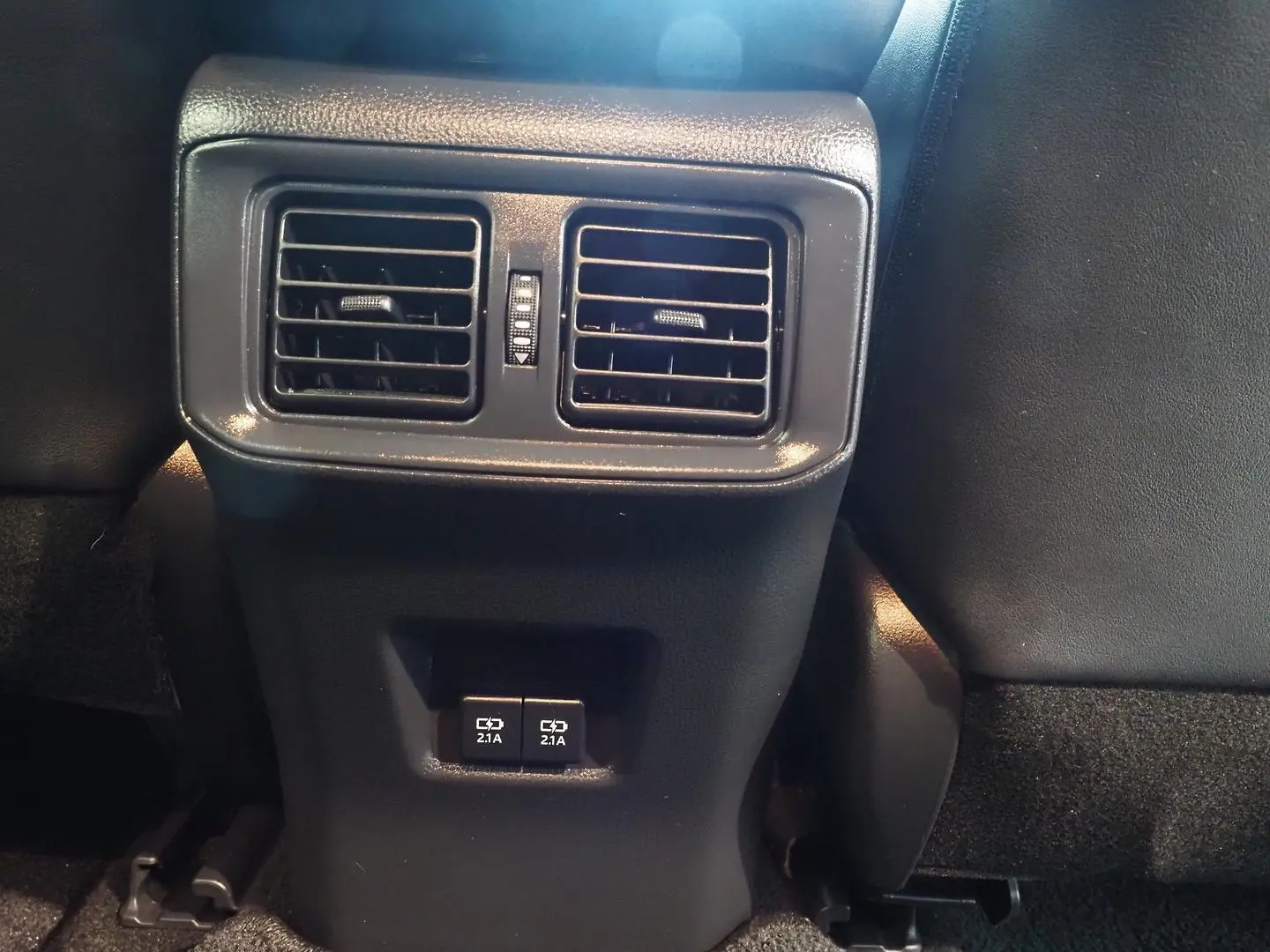 2021 Toyota RAV4 Gallery Image 21