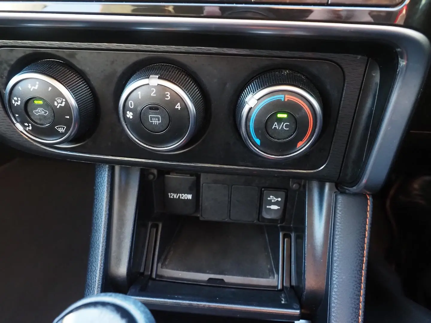 2016 Toyota Corolla Gallery Image 17
