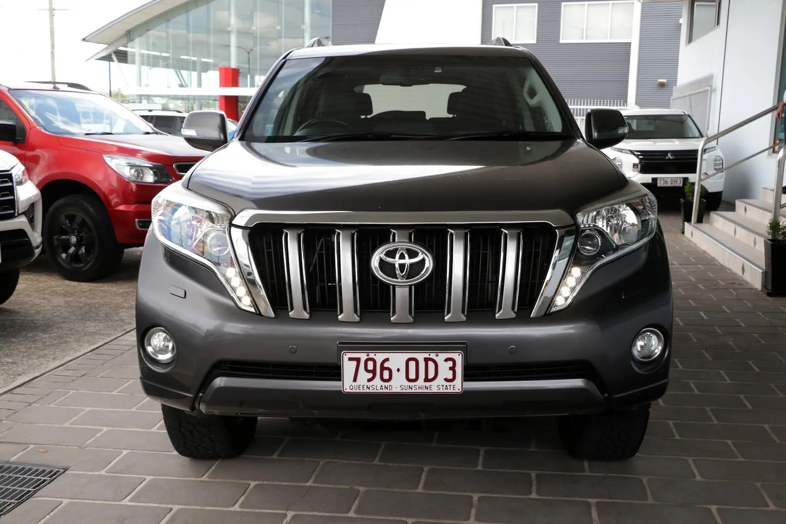 2014 Toyota Landcruiser Prado Gallery Image 3