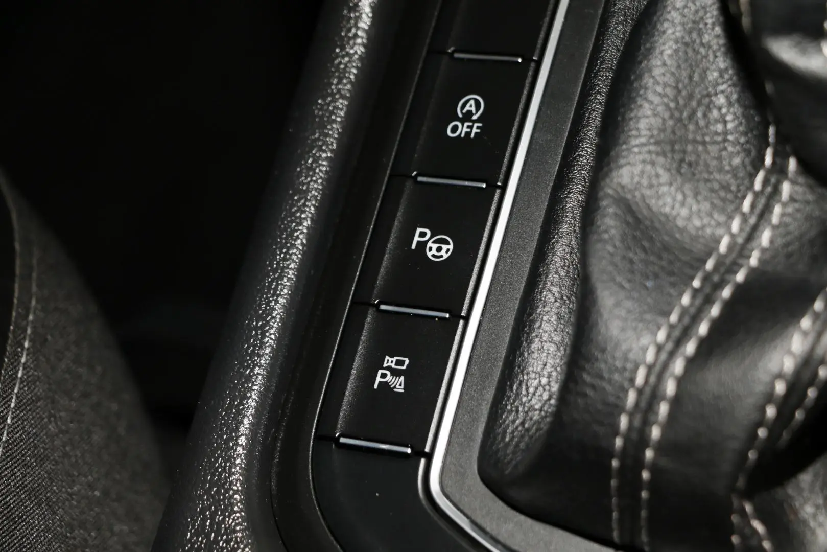 2018 Volkswagen Tiguan Gallery Image 18