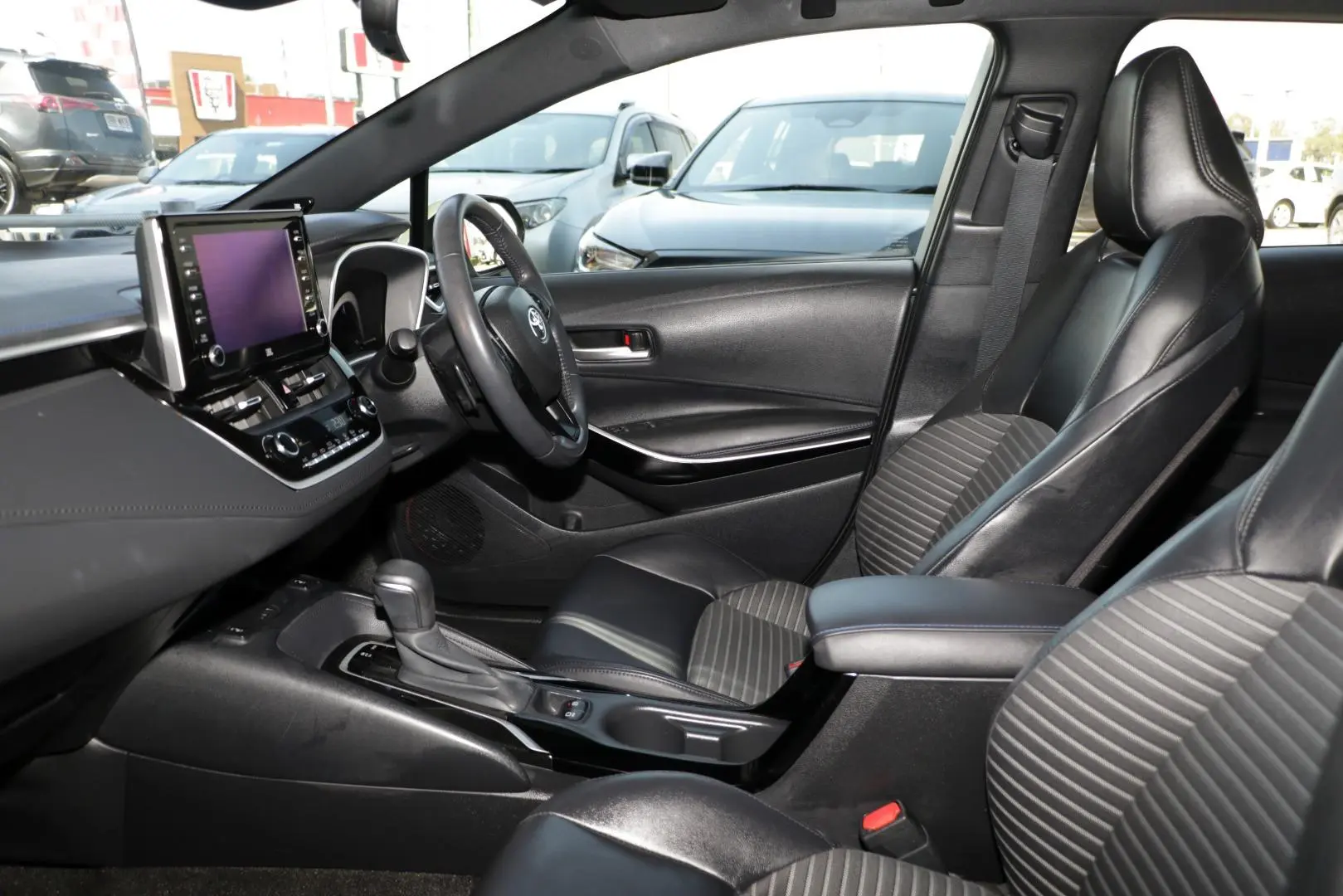2019 Toyota Corolla Gallery Image 8