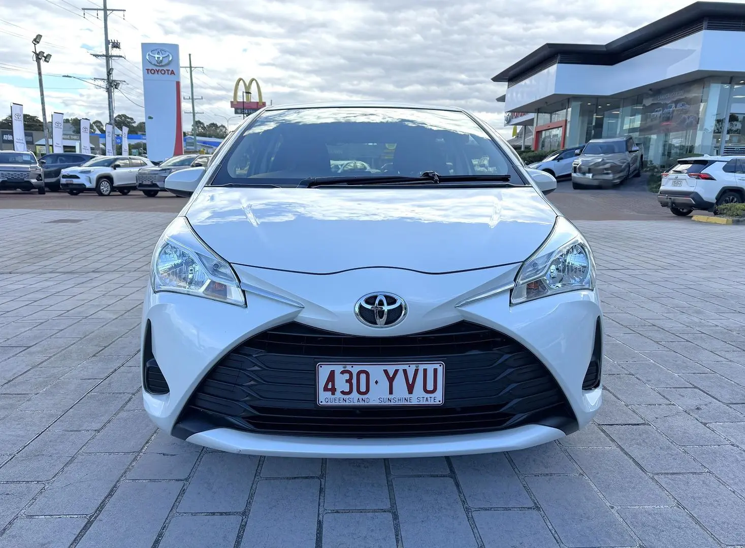 2019 Toyota Yaris Gallery Image 10