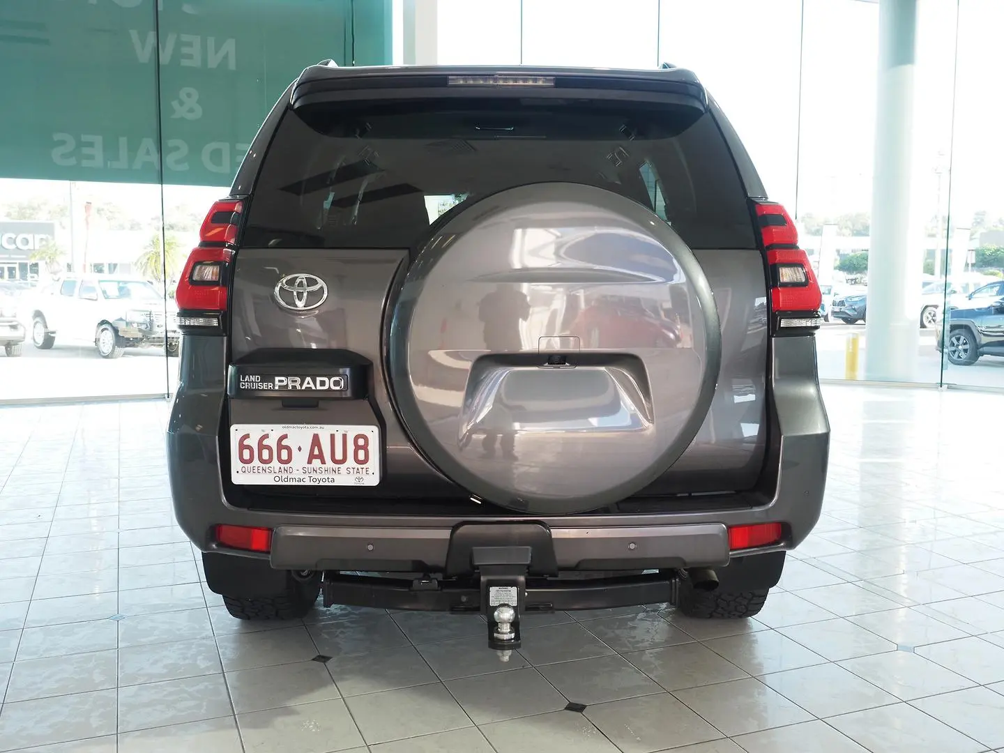 2020 Toyota Landcruiser Prado Gallery Image 9