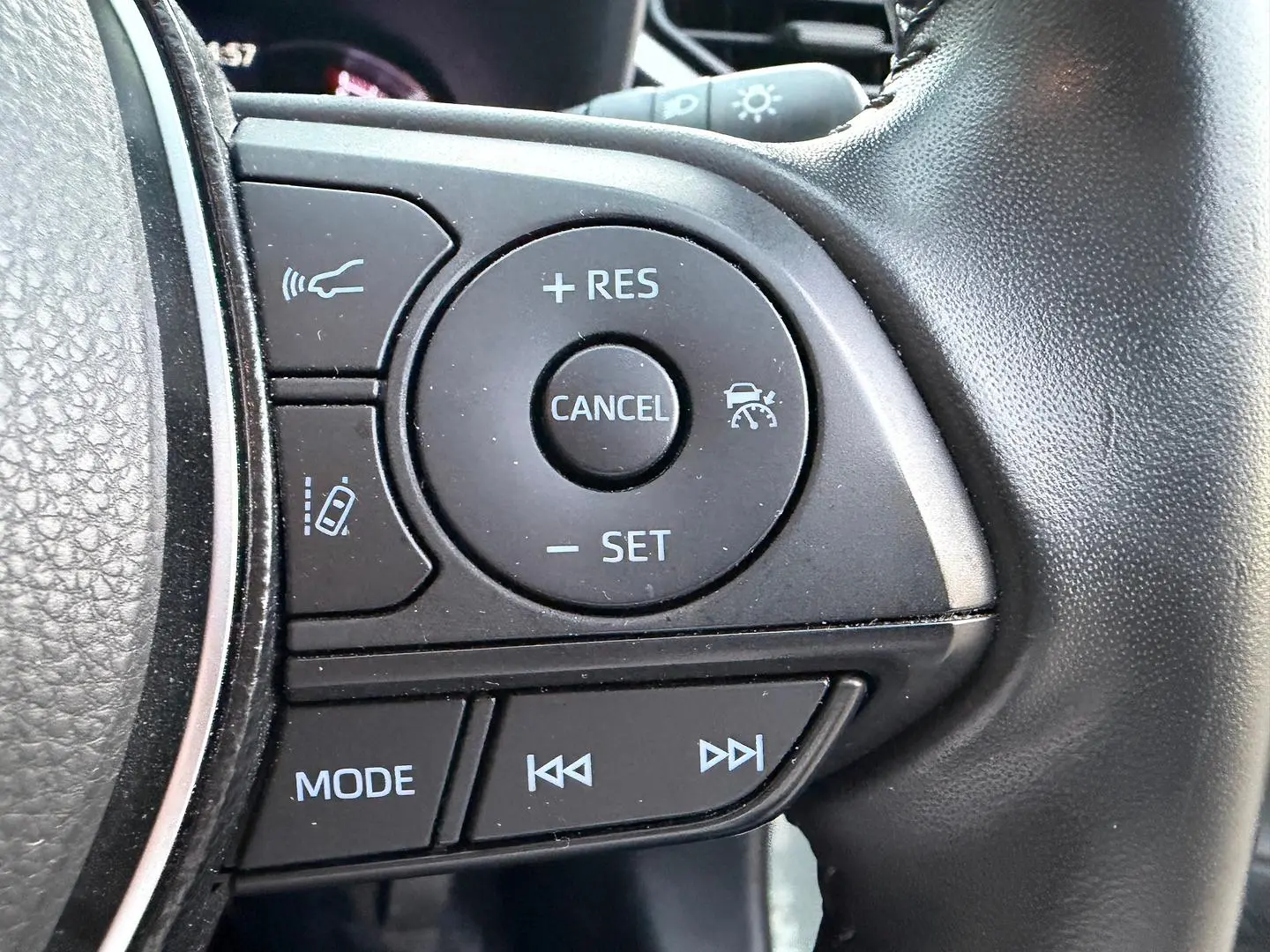 2020 Toyota RAV4 Gallery Image 19