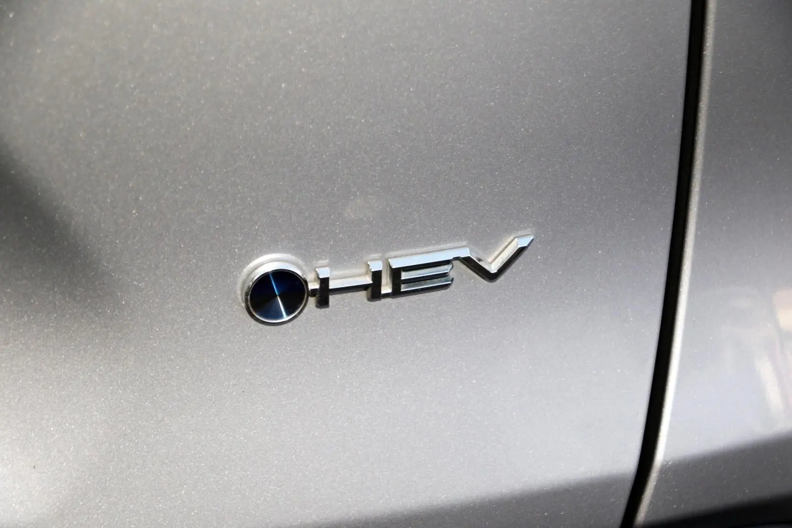 2025 Toyota RAV4 Gallery Image 22