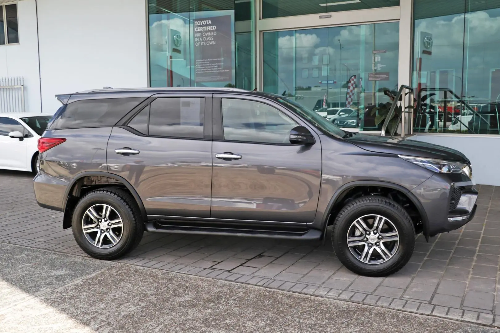 2024 Toyota Fortuner Gallery Image 5