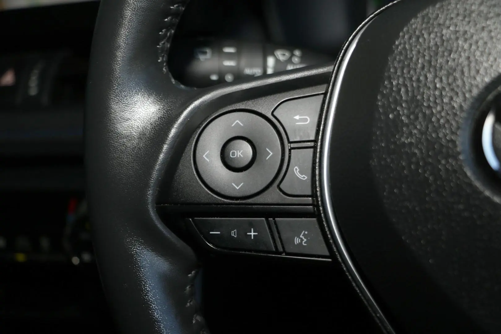 2024 Toyota RAV4 Gallery Image 16