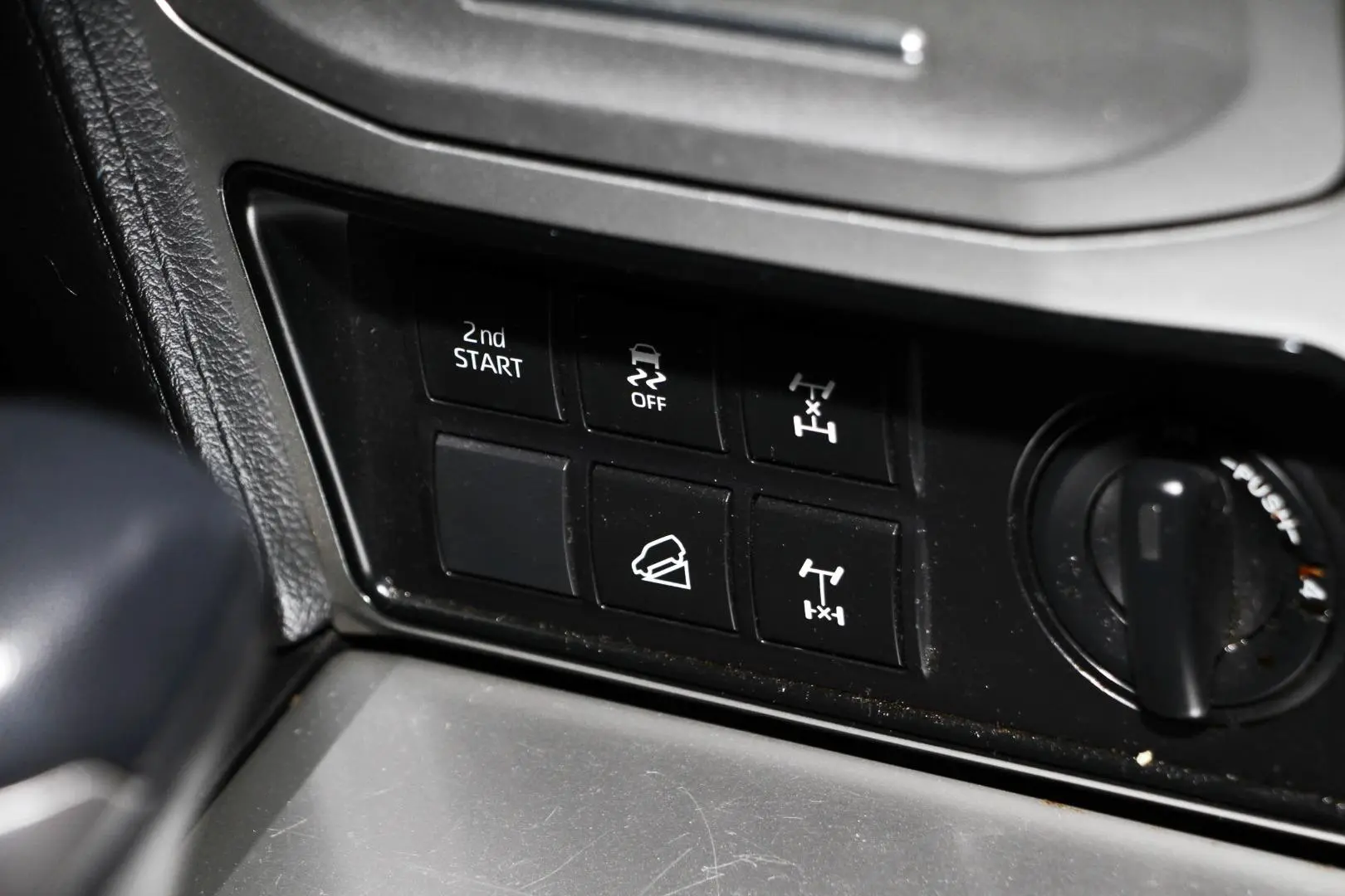2023 Toyota Landcruiser Prado Gallery Image 16