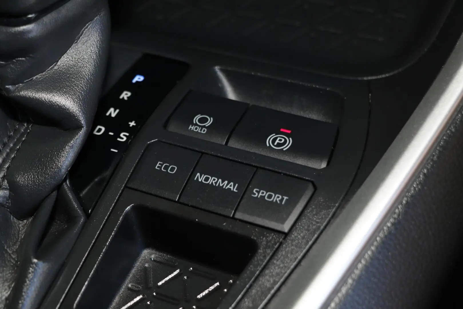 2023 Toyota RAV4 Gallery Image 17