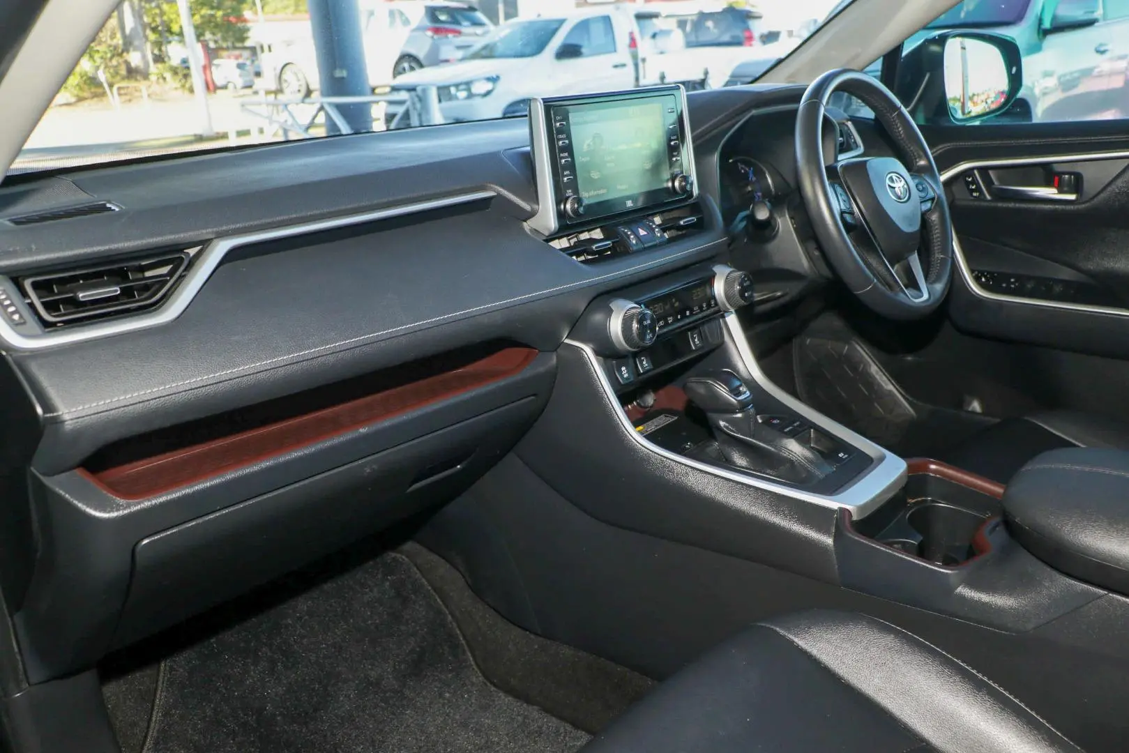 2021 Toyota RAV4 Gallery Image 7